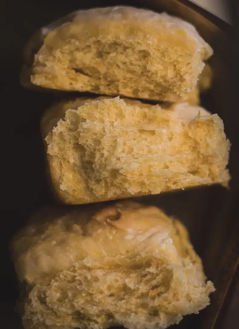 pumpkin sourdough dinner rolls